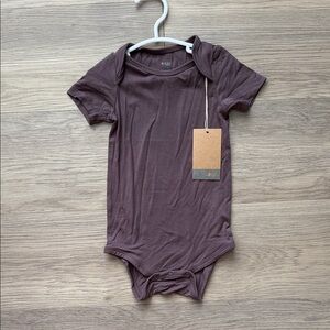 NWT Kyte baby onesie; Cocoa (retired 2018 solid)